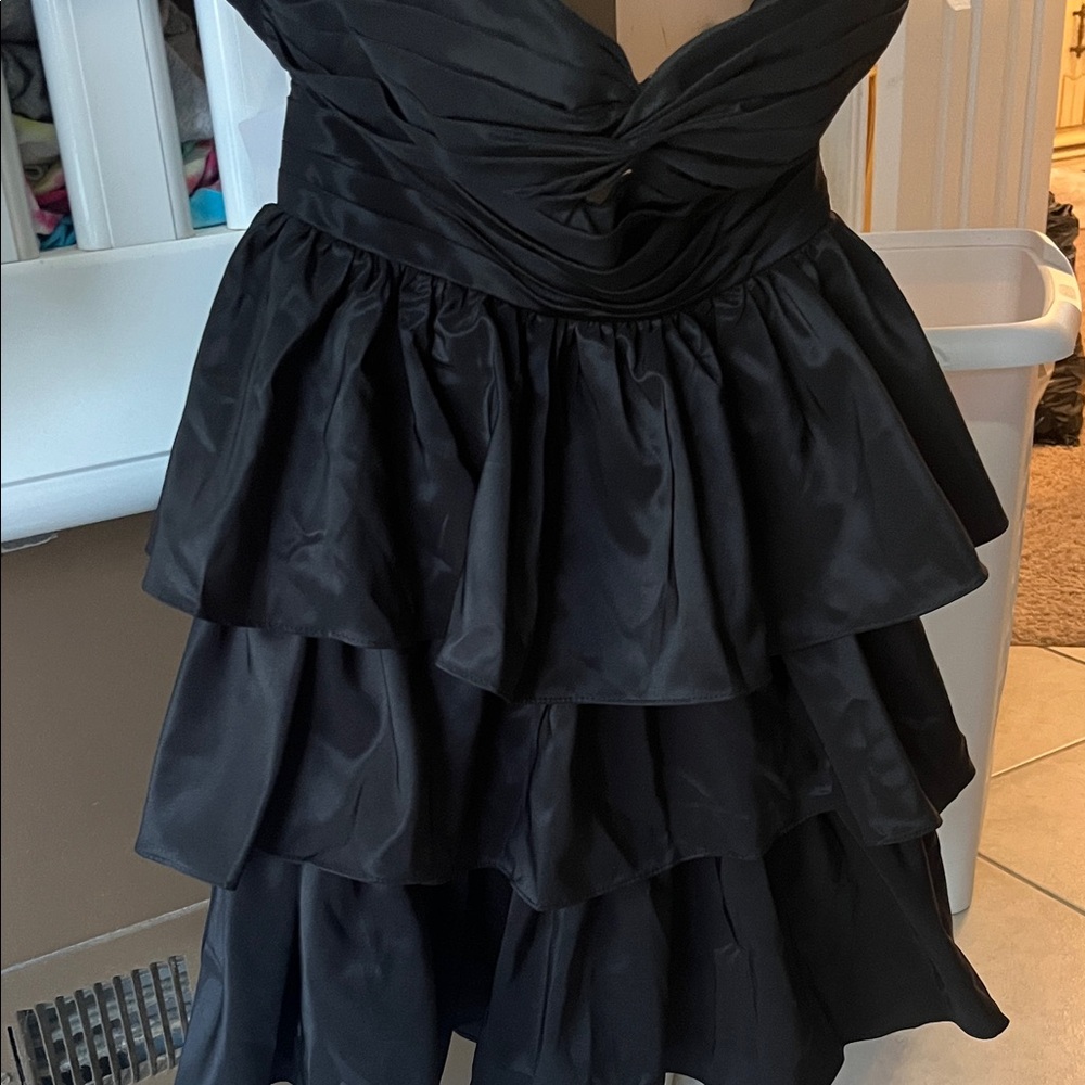 Elegant Black Strapless Wedding Dress